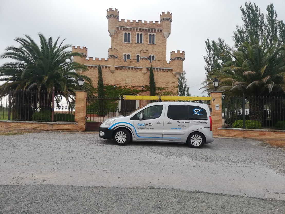 Automóvil de Fibralex 23 